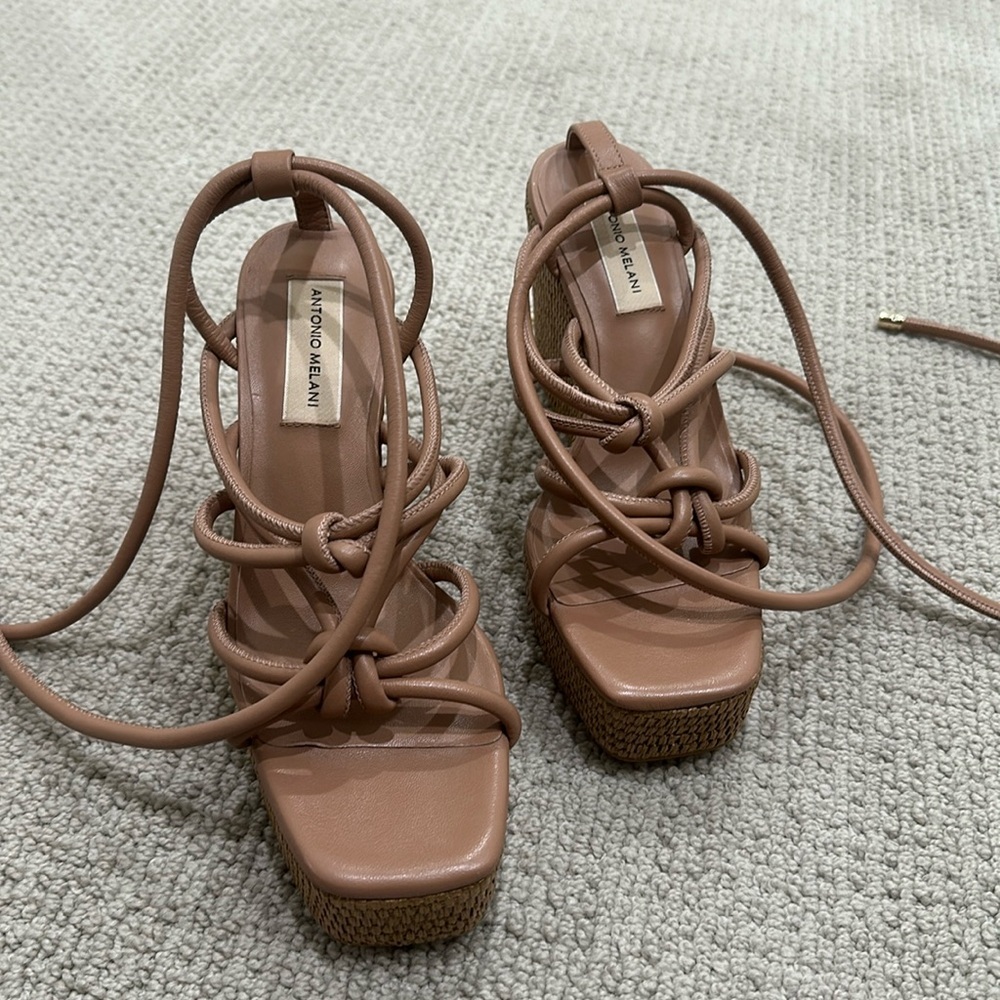Antonio Melani wedges